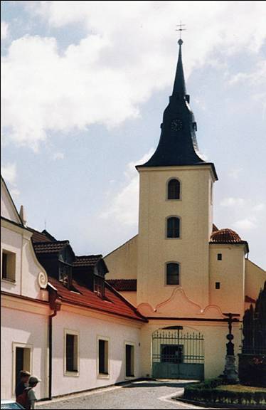 Hřbitovní kostel Nanebevzetí Panny Marie